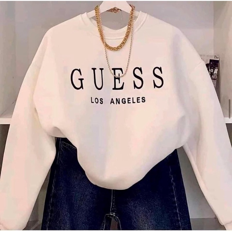 Guess เสื้อกันหนาว แขนยาว พิมพ์ลายโลโก้ สีขาว แฟชั่น สไตล์สปอร์ต