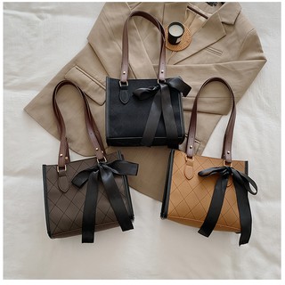 พร้อมส่ง🌟 กระเป๋าสะพายไหล่สไตล์มินิมอล คุณหนูน่ารักมีโบว์ผูก : Minimal Bag JJ04