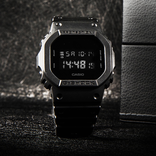 Flash Sale !!!   G Shock LIMITED รุ่น DW-5600UBB-1DR  dw-5600bb สายเรซิน หายากสุดๆ ของแท้ 100% ประกั