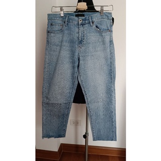 used Uniqlo boyfriend jeans ป้ายขนาด 25 สภาพปังๆจ้ะ งานเดิมๆ  ขาดเดิมๆ