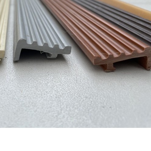 จมูกบันได 3.5 ฃม *1.25 -2 เมตร ] pvc กันลื่น