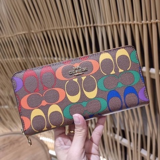 OACH C4537 LONG ZIP AROUND WALLET