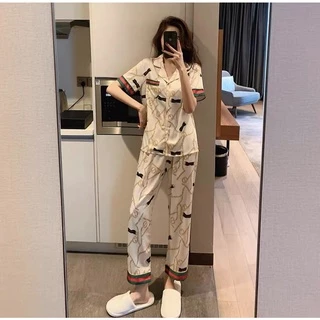 5555-1 พร้อมส่ง!!! ชุดนอนสตรี และ บุรุษ ชุดนอนซาตินแขนสั้นขายาว สไตล์เกาหลีน่ารักมีหลายไซส์หลายสีให้เลือก สินค้าคุณภาพดี