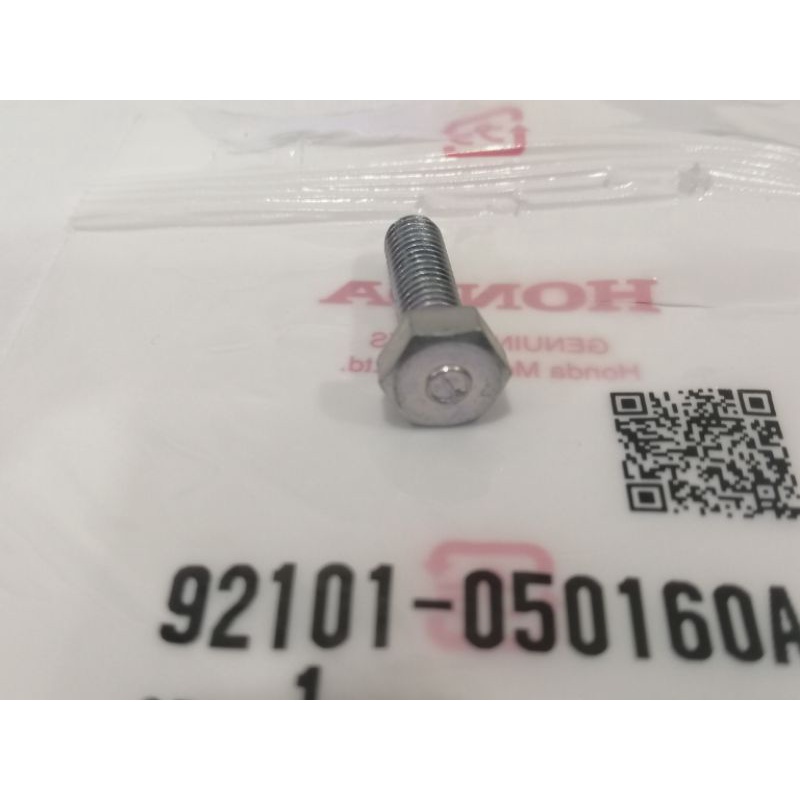 92101-050160สกรูไฟท้าย A C70M
