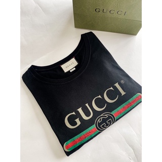 ❌ขายแล้ว❌Used Gucci Black Logo T-shirt (Oversize) รุ่นฮิต! แท้ 100% (ไม่แท้ยินดีคืนเงิน)