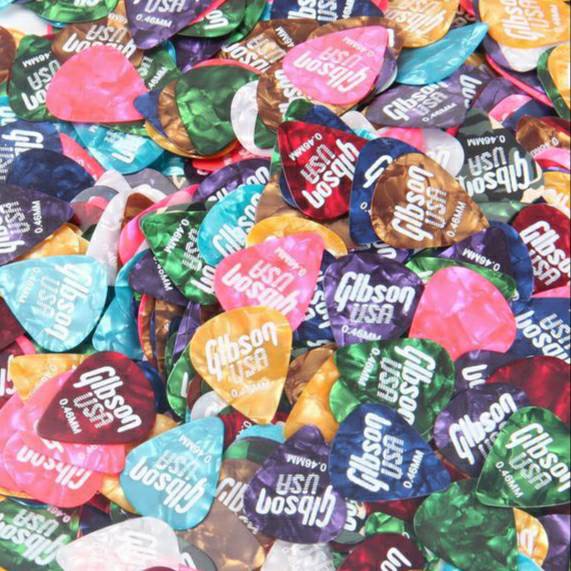 ปิ๊กกีตาร์ Gibson 0.46 ทรงหยดน้ำ ราคาต่อ1ตัว (ร้านสุ่มสีให้)