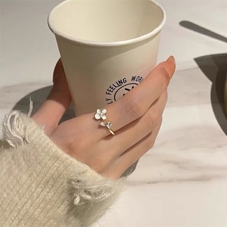 แหวนดอกไม้สีขาว แหวนปรับขนาดได้