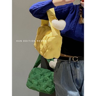 กระเป๋าสะพายข้างins niche shoulder bag 2023 new down bag กระเป๋าถือเกาหลี