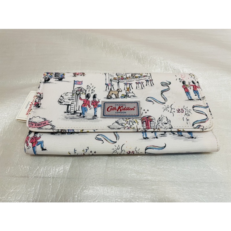 กระเป๋าสตางค์+ใส่เอกสาร Cath Kidston รุ่น 25th Travel Document Holder