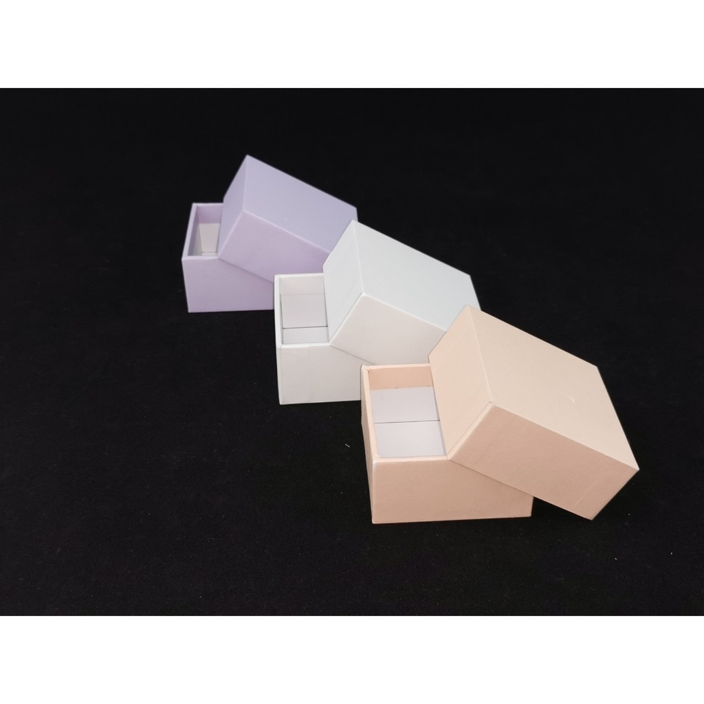 RC112 กล่องจั่วปัง ทรงฝาครอบ ขนาด 5.5 x 5.5 x 3 ซม.