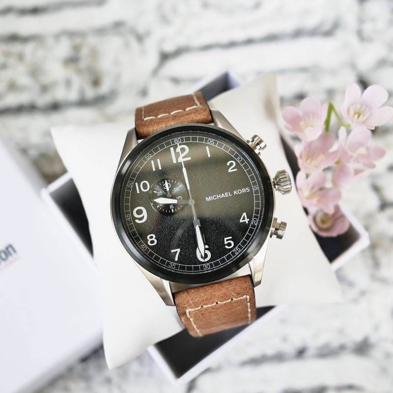 พร้อมส่ง นาฬิกาข้อมือผู้ชาย Michael Kors สายหนังสีน้ำตาล หน้าปัดสีดำ