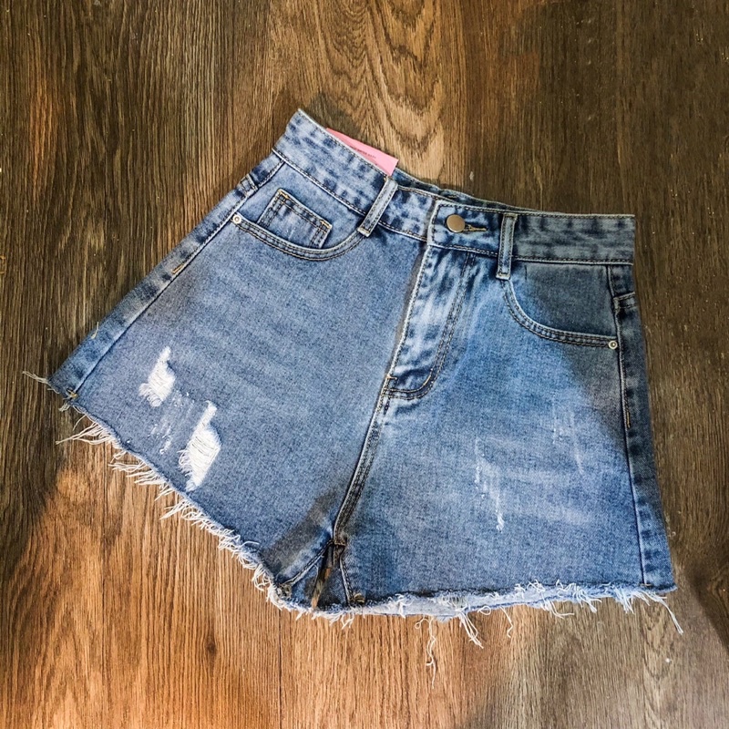 กางเกงขาสั้นPromthong