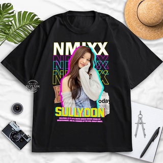 คอตต้อนคอกลมเสื้อยืด พิมพ์ลาย Sullyoon NMIXX JYP Entertainment สําหรับผู้ชาย | Nswer สมาชิกศิลปินเกาหลี แบบสุ่ม | เสื้อเ