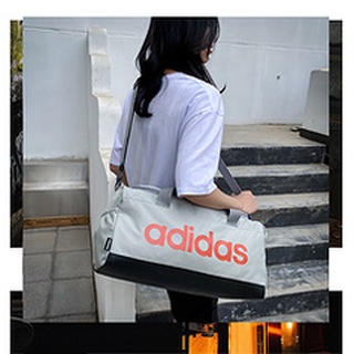 Adidas Travel Club กระเป๋าเดินทาง สีแดง ของแท้💯กระเป๋าเดินทาง กระเป๋าเดินทางแบบถือ กระเป๋าโปโล