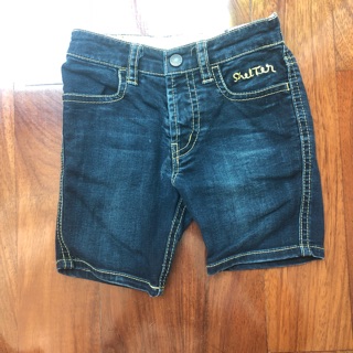 Used shorts baby shelter ยีนส์ 3-4y