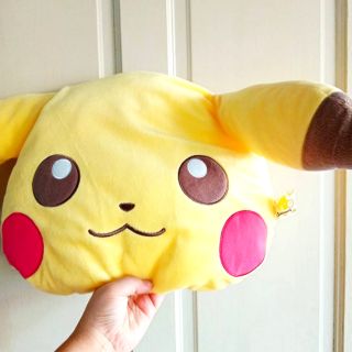 หมอน​ ปิกาจู​ pikachu pokemon