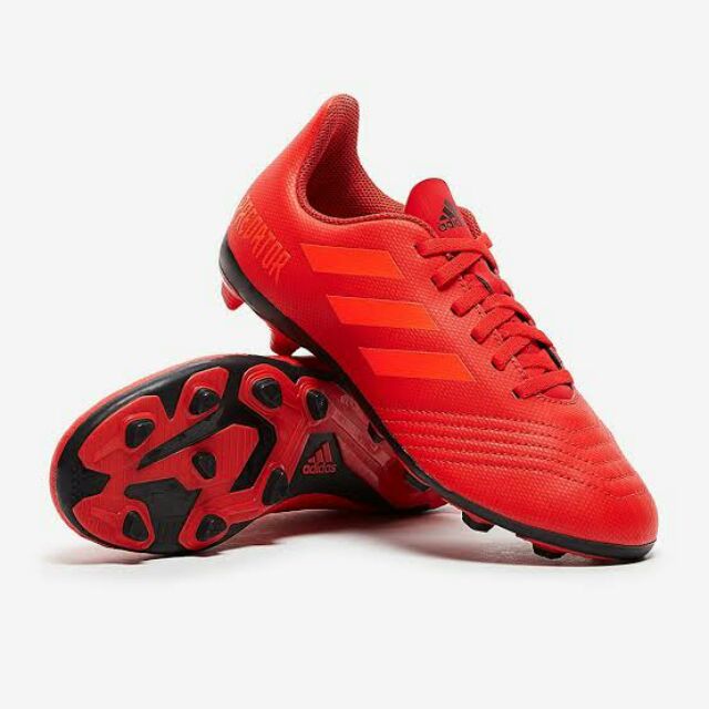 รองเท้าสตั๊ดAdidas