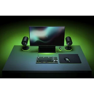 Razer แผ่นรองเมาส์ Gigantus V2 Medium/Large/XXL/3XL Soft gaming mouse mat for speed,control สีดำล้วน