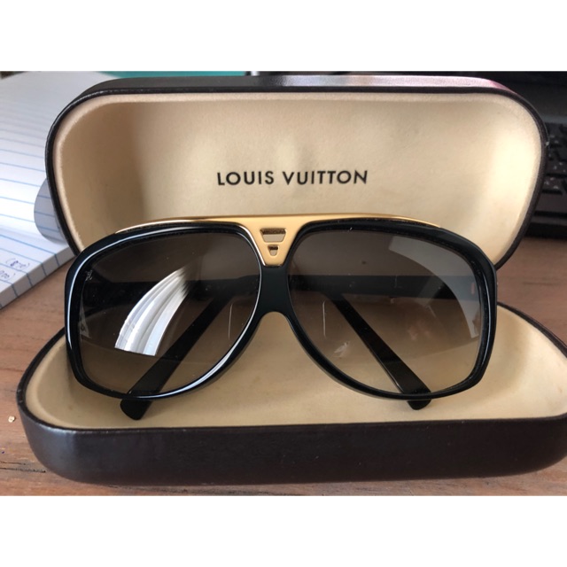 แว่นกันแดด Louis Vuitton