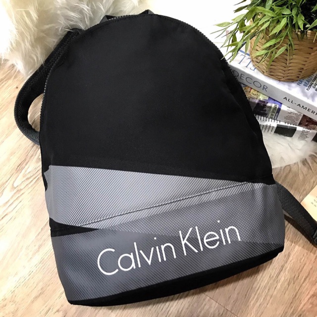 กระเป๋าเป้สะพายแบรนด์ Calvin klein แท้ 🍭