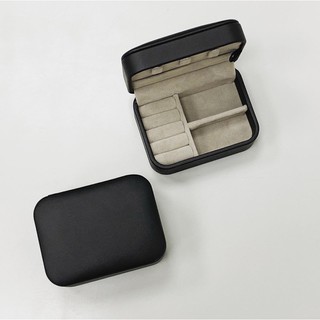 Super Cool Mini Travel Jewelry Box