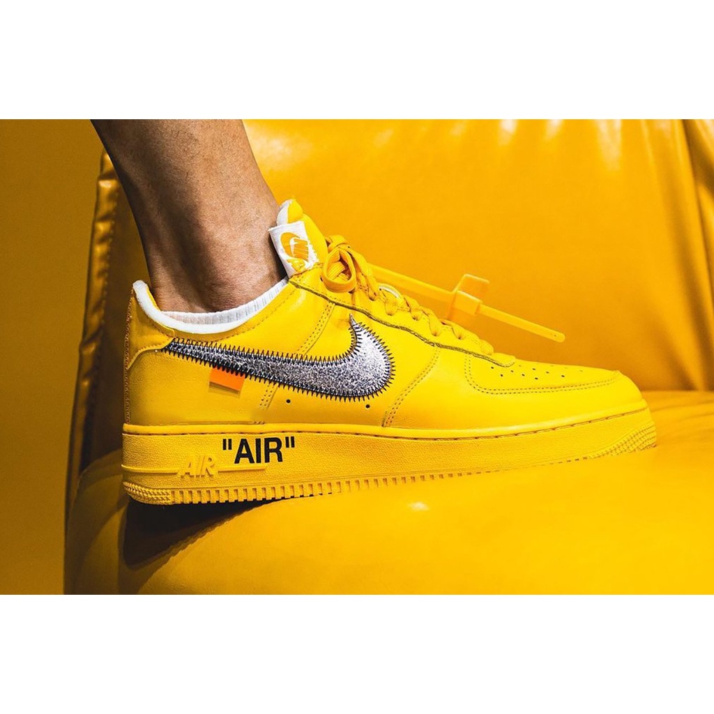 Air force 1 x off white university gold