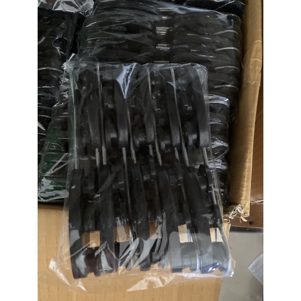 DROP WIRE CLAMP ตุ๊กตาเกี่ยวสลิง สีดำ drop wire camp 500 ชิ้น/กล่อง