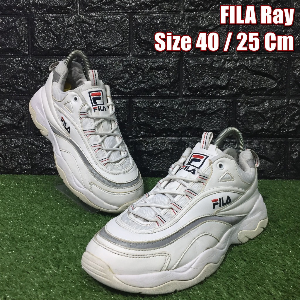 FILA Ray รองเท้าผ้าใบมือสอง