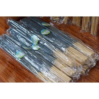 ธูปสมุนไพรไล่ยุง ธูปจุดกันยุง ธูปไล่ยุง ธูปกำจัดยุง Herbal incense สีดำ 5 ห่อ (1 ห่อ มี 30 ก้าน)