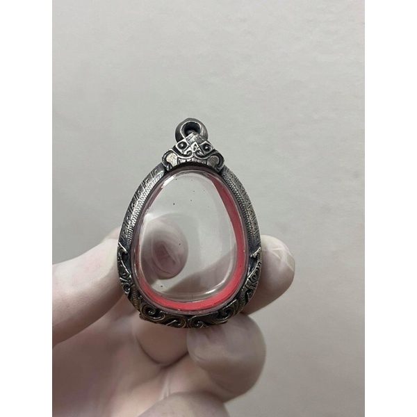 ตลับเงินเก่าใส่พระปิดตาหลวงปู่โต๊ะขนาดตลับ2.7x3.3cm