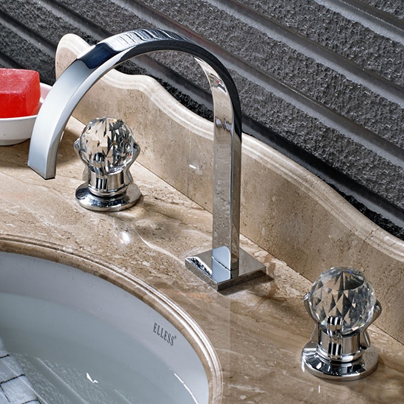 ก๊อกอ่างล้างหน้าShiny Gold Bathroom Faucet Dual Crystal Handle Hot Cold