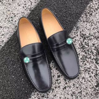 รองเท้าหนัง  gucci men loafer สีดำและสีน้ำตาลหนังแท้