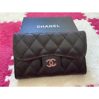 กระเป๋าสตางค์ใบกลาง CHANEL