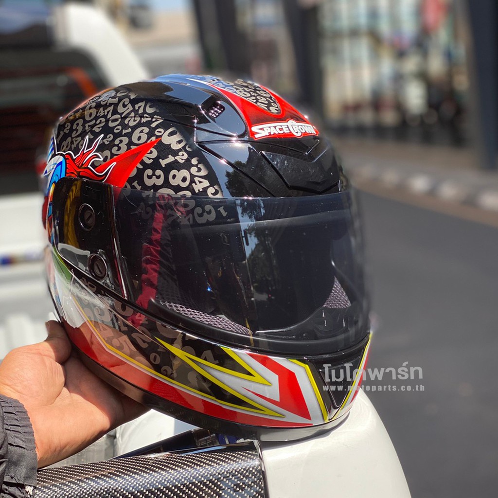 หมวกกันน็อค SPACECROWN รุ่น Fighter-STK เต็มใบ ลายโจ๊คเกอร์ (มาตรฐานไซส์ L)