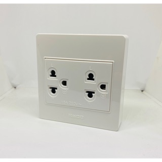 HACO ชุดเต้ารับคู่ มีกราวด์ แบบติดลอย รุ่น M3N-E20