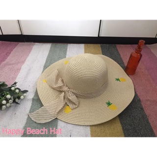 หมวกสาน Happy Beach Hat สีครีมปักลายสัป