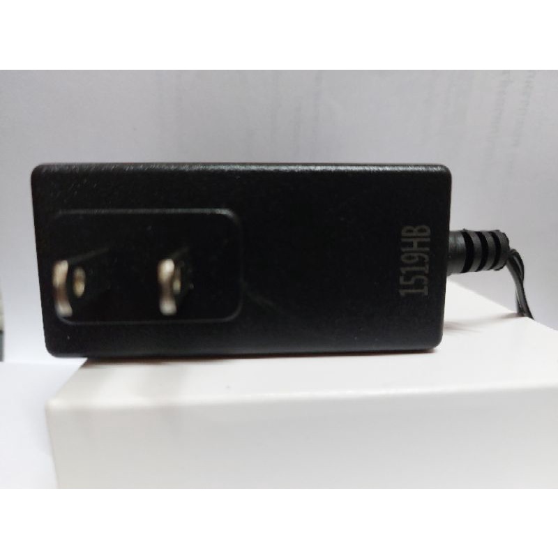 อะแด๊ปเตอร์ 2a. DVE ใช้กับกล้องวงจรปิดหรือเครื่องใช้ไฟฟ้าที่รองรับไฟ12v.