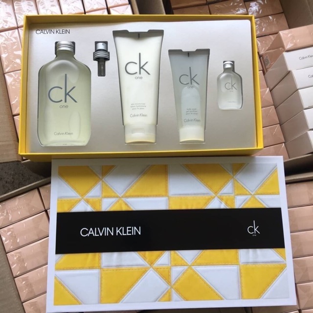 ของแท้ 💯% พร้อมส่ง เซตน้ำหอม CK one สุดคุ้ม✨