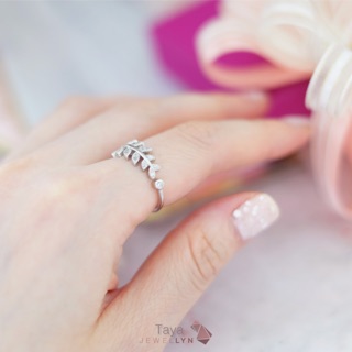 JEWELLYN Taya Ring แหวนมะกอก