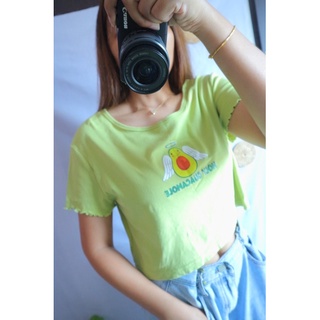 เสื้อยืด Shein สีเขียว