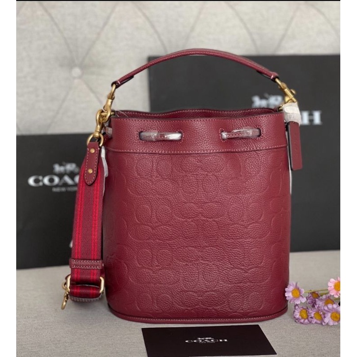 Coach Field Bucket Bag In Signature Leather