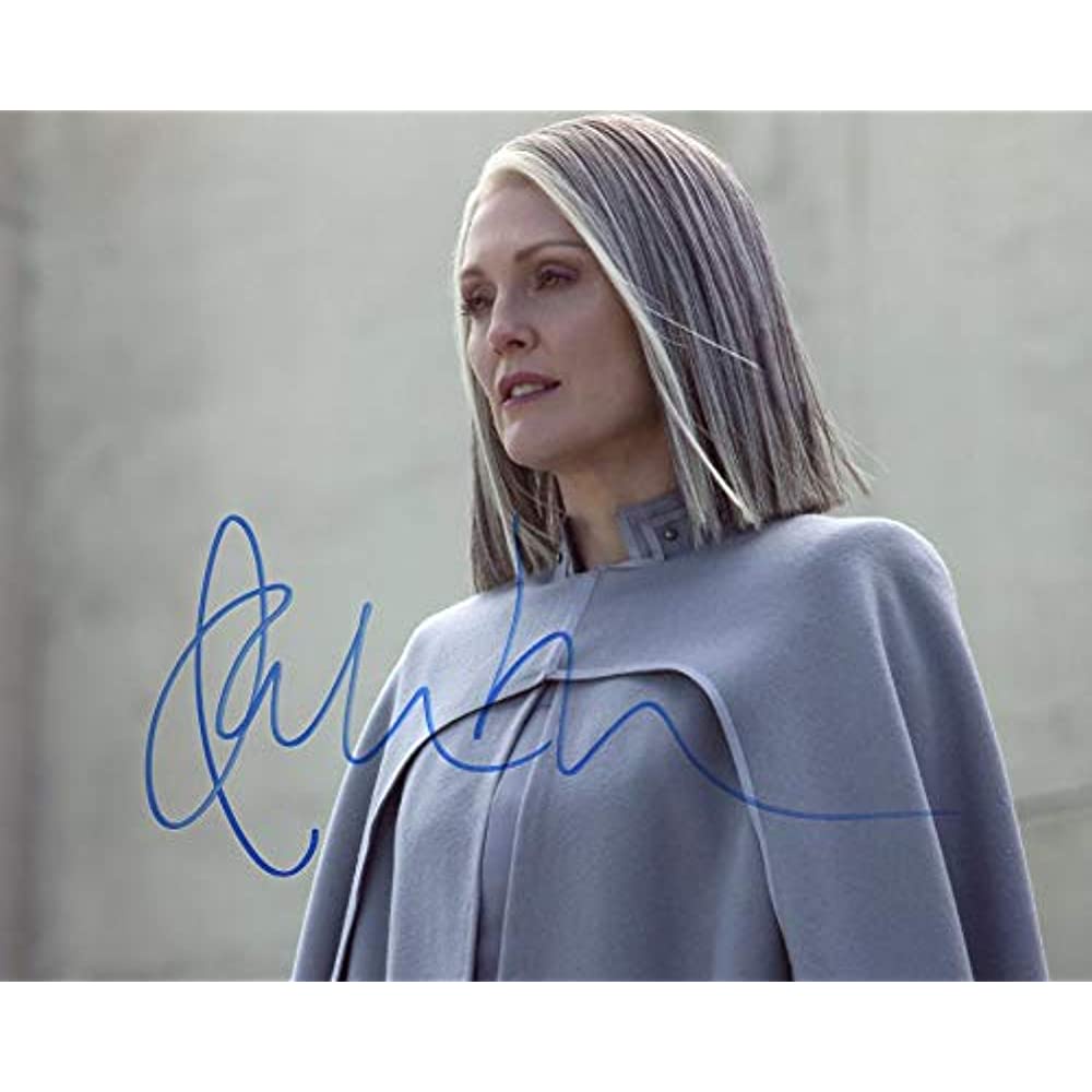 Julianne Moore The Hunger Games MOCKINGJAY PT 2 รูปถ่ายพร้อมลายเซ็น |  Shopee Thailand