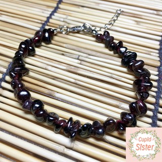 สร้อยข้อมือโกเมนแบบคละไซส์ (Mixed Shape Garnet Bracelet)