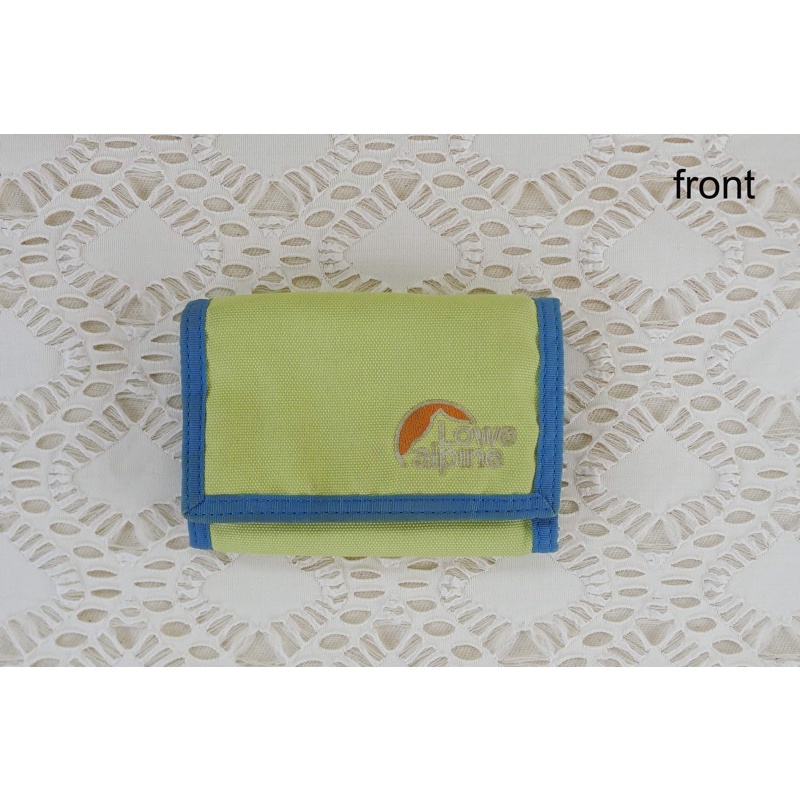 กระเป๋าสตางค์ Lowe Alpine สามพับ สไตล์ sport มือสองจากตู้ญี่ปุ่น สีสวย หายากค่ะ