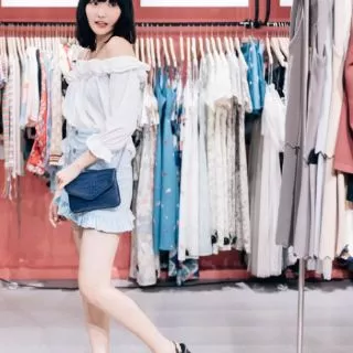 C37C26รองเท้าส้นสูงหน้าเพชร สูง 2นิ้ว (ทรงใหญ่ไม่ต้องบวกไซส์เพิ่ม) Kwintra สีเทาเมทาลิค และ สีเงิน