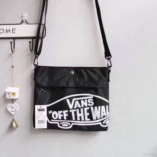 Vans กระเป๋าสะพายไหล่กระเป๋าถือสําหรับผู้ชายผู้หญิงผ้าใบสีดําพิมพ์ลาย Messenger