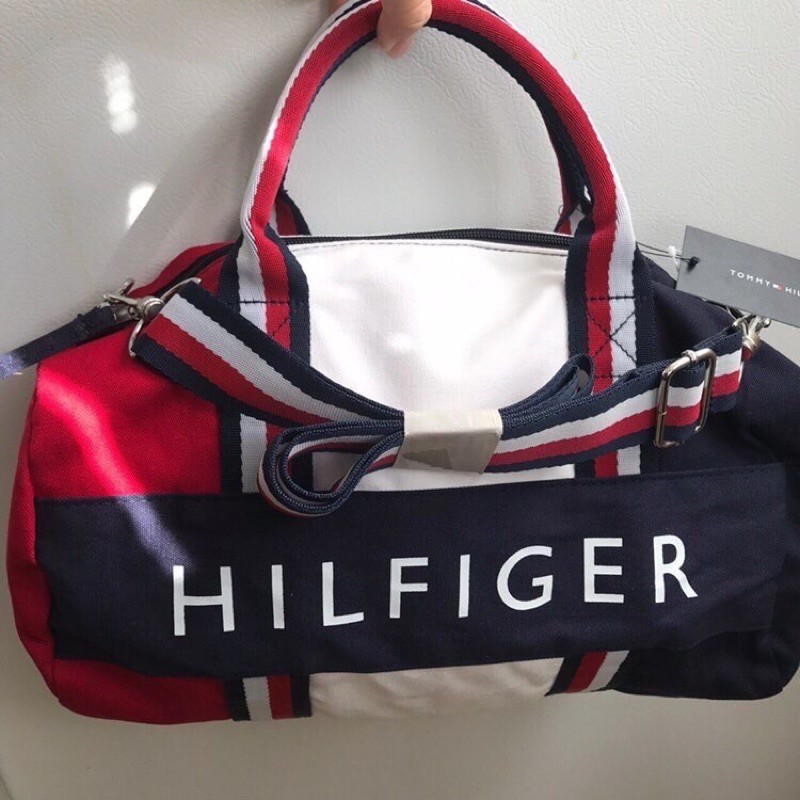 แท้💯 🇺🇸 Tommy Hilfiger Travel Gym Mini Duffle Bag ขนาด 14” x 8”  (กระเป๋า) กดสั่งแล้วแจ้งสีได้เลยค่ะ