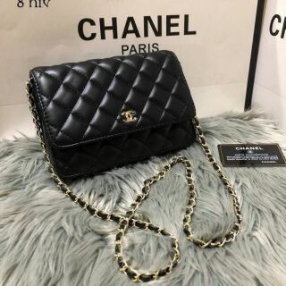 กระเป๋าสะพาย. Chanel 8 นิ้ว