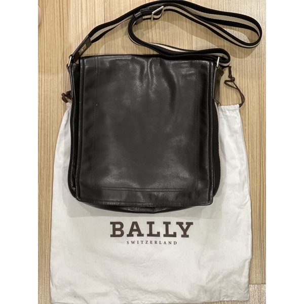 กระเป๋าผู้ชาย Bally มือสอง สภาพ80% ของแท้100% ซื้อจาก shop ที่พารากอน