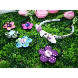 Set ที่คาดผมผูกโบว์และยางรัดผมดอกไม้ สินค้าเเฮนด์เมดจากบ้านไม้หอมฮิโนกิ *พร้อมส่ง*